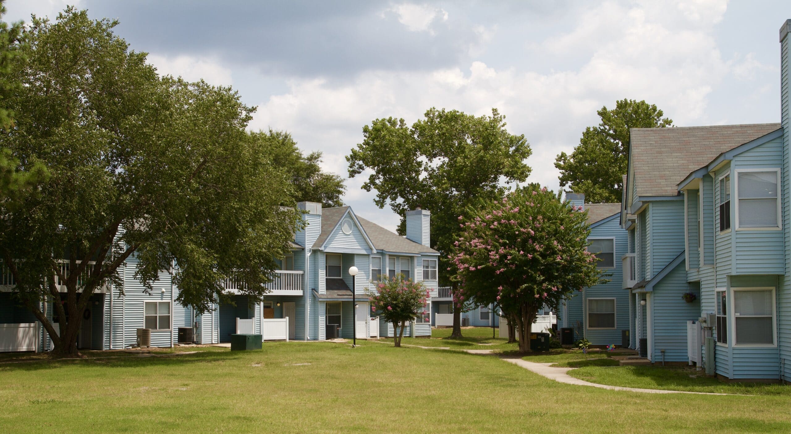 Royal Pointe Apartments Greystone