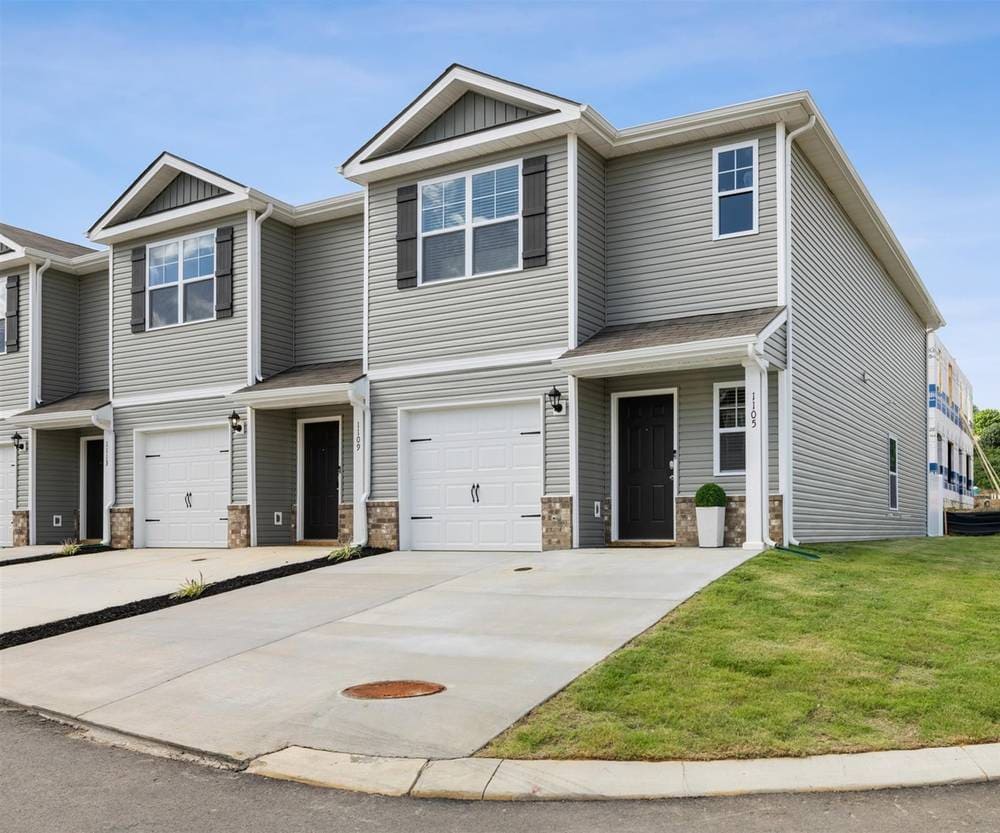 Greystone and Cushman & Wakefield Close Financing, Sale of Multifamily