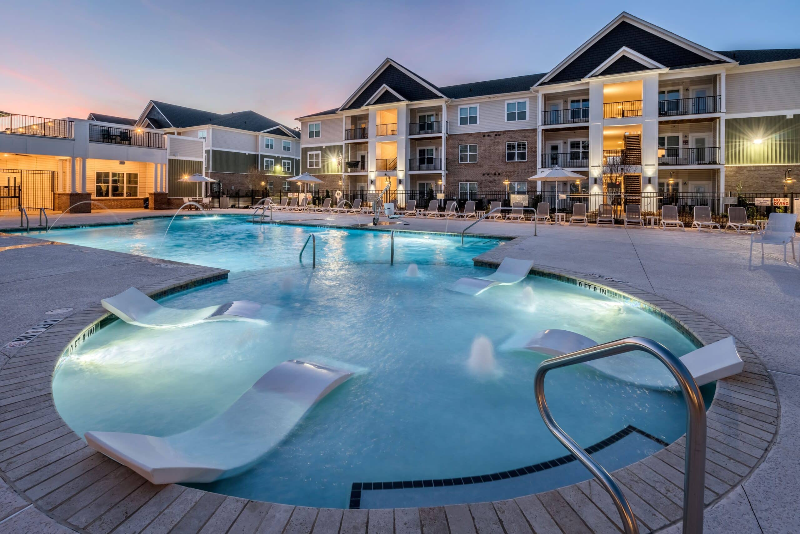 Cushman & Wakefield and Greystone Close Sale and Financing of South